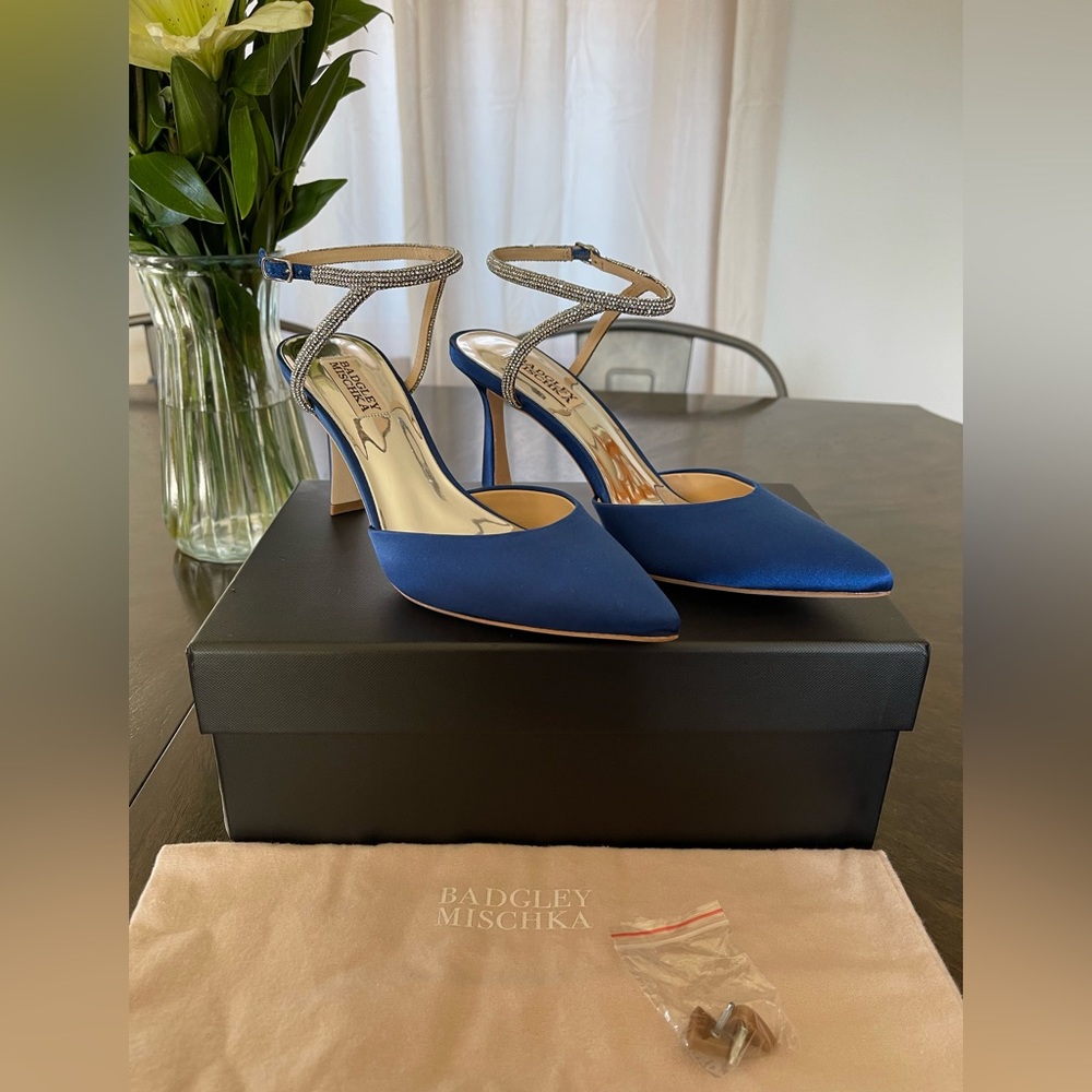 Badgley Mischka - Kamilah Pump (Royal Blue)